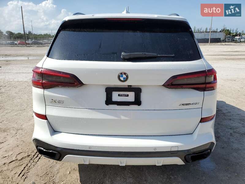 Внедорожник / Кроссовер BMW X5 2021 в Одессе