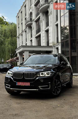 Позашляховик / Кросовер BMW X5 2014 в Чернівцях