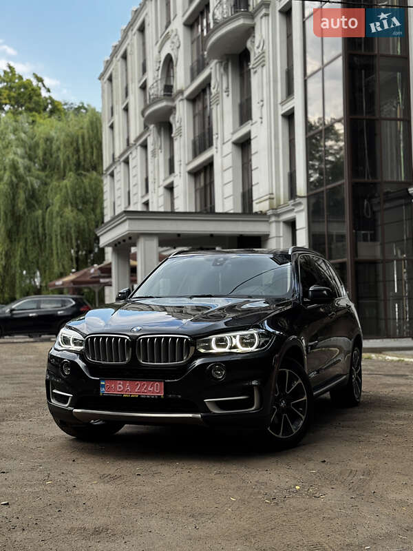 Позашляховик / Кросовер BMW X5 2014 в Чернівцях