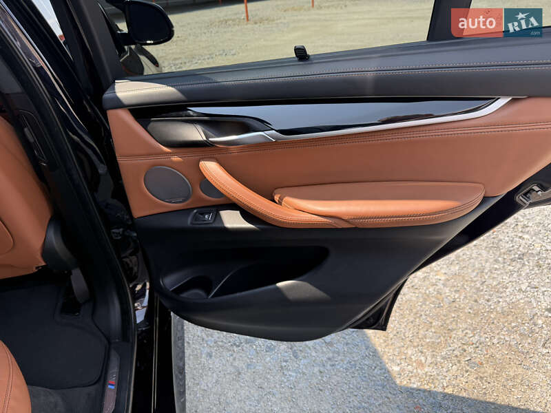 Внедорожник / Кроссовер BMW X5 2017 в Ирпене