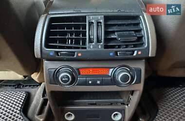 Внедорожник / Кроссовер BMW X5 2011 в 