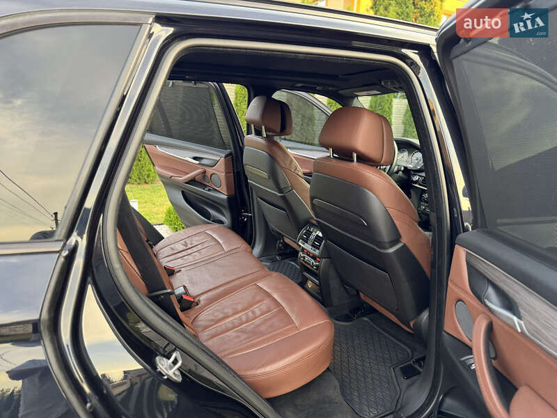 Внедорожник / Кроссовер BMW X5 2015 в Ровно