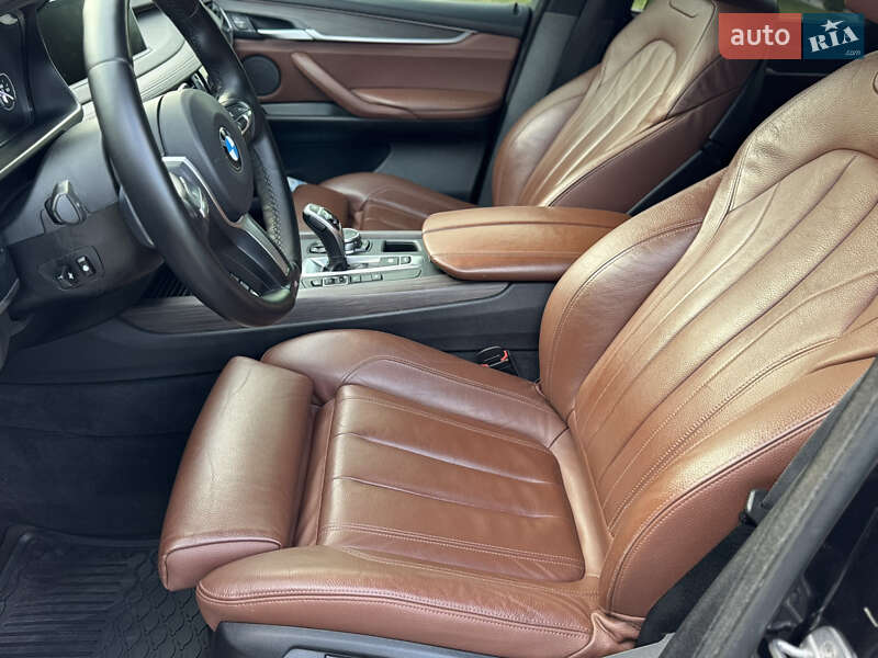 Внедорожник / Кроссовер BMW X5 2015 в Ровно