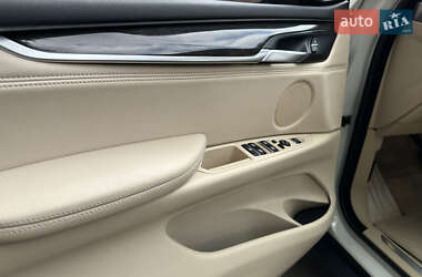 Внедорожник / Кроссовер BMW X5 2015 в 