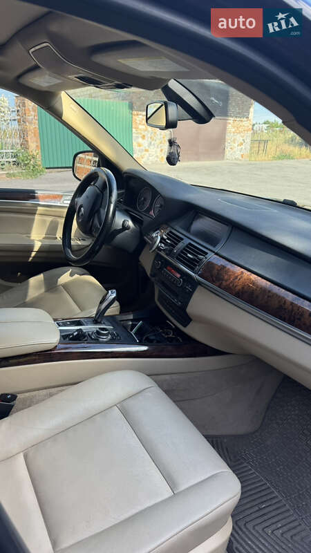 Внедорожник / Кроссовер BMW X5 2012 в Ладыжине