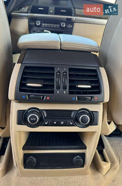 Внедорожник / Кроссовер BMW X5 2012 в 