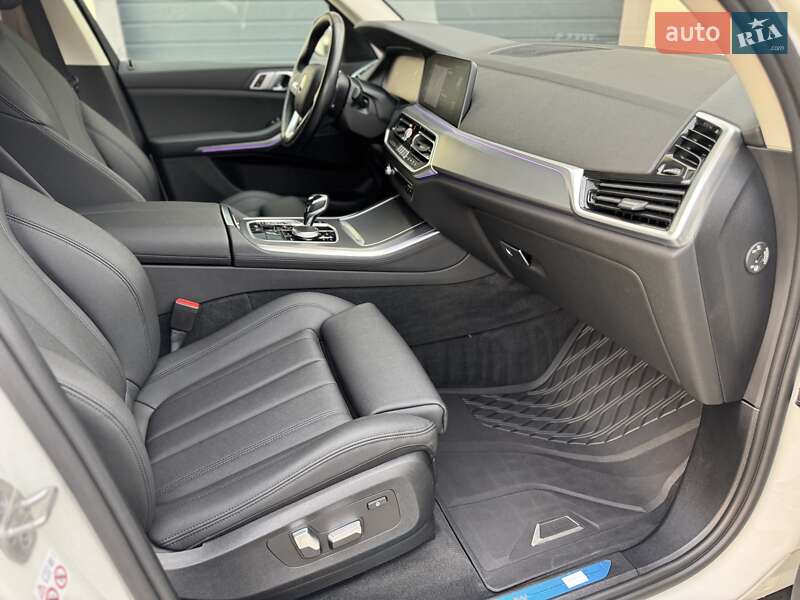 Внедорожник / Кроссовер BMW X5 2021 в Стрые