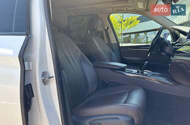 Позашляховик / Кросовер BMW X5 2016 в 