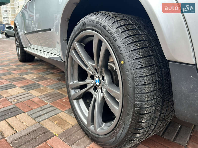 Внедорожник / Кроссовер BMW X5 2011 в Вознесенске