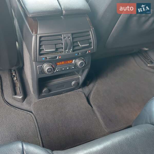 Позашляховик / Кросовер BMW X5 2012 в Івано-Франківську
