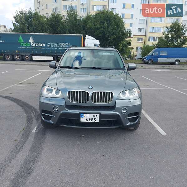 Позашляховик / Кросовер BMW X5 2012 в Івано-Франківську
