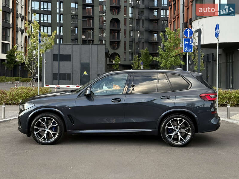 Внедорожник / Кроссовер BMW X5 2020 в Киеве