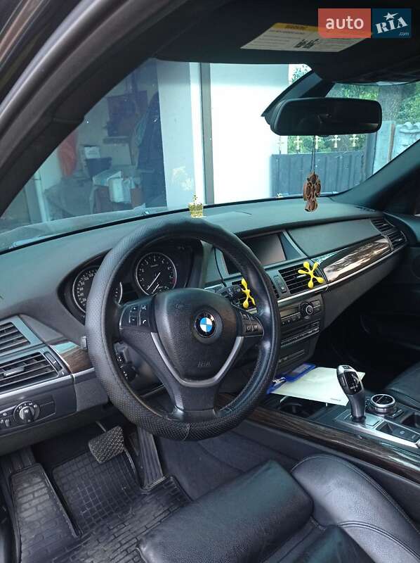 Внедорожник / Кроссовер BMW X5 2011 в Нетешине фото 10 Внедорожник / Кроссовер BMW X5 2011 в Нетешине