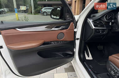 Позашляховик / Кросовер BMW X5 2015 в 