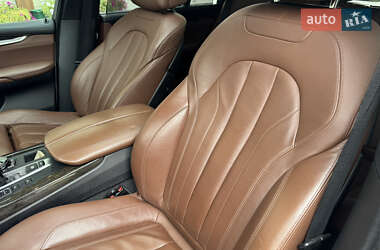 Позашляховик / Кросовер BMW X5 2015 в 