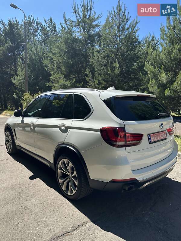 Позашляховик / Кросовер BMW X5 2017 в Рівному
