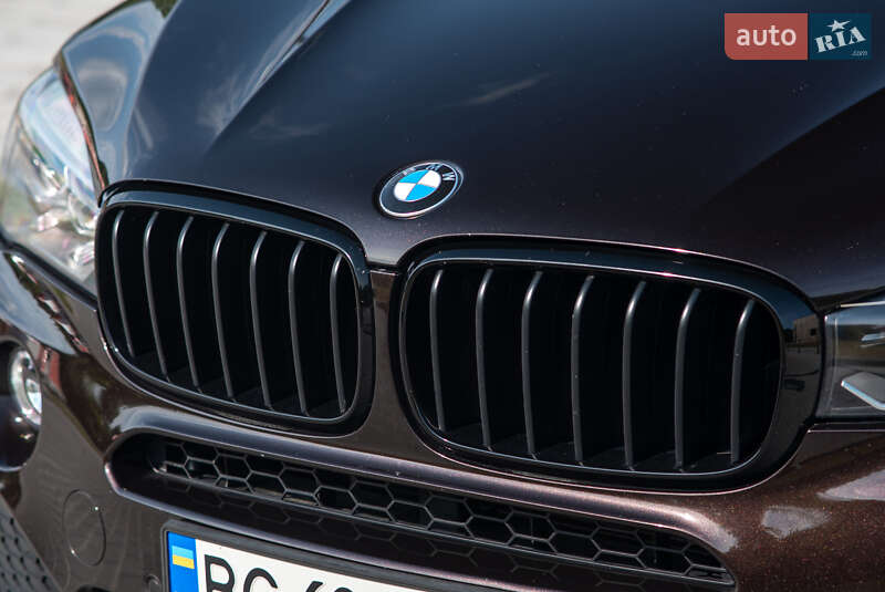 Позашляховик / Кросовер BMW X5 2015 в Львові