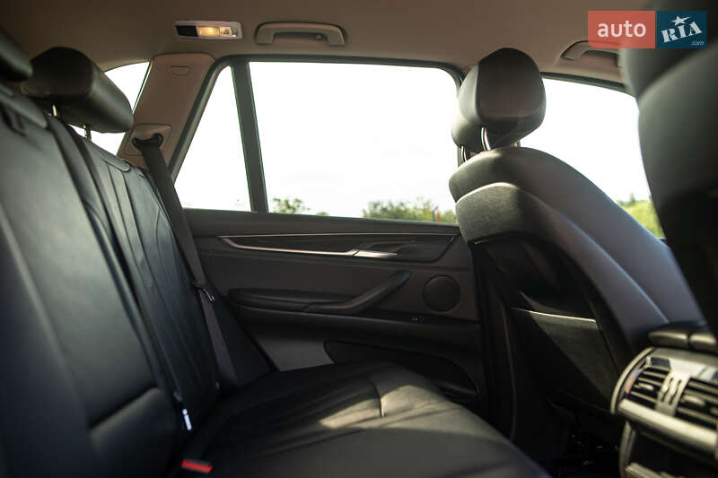 Позашляховик / Кросовер BMW X5 2015 в Львові