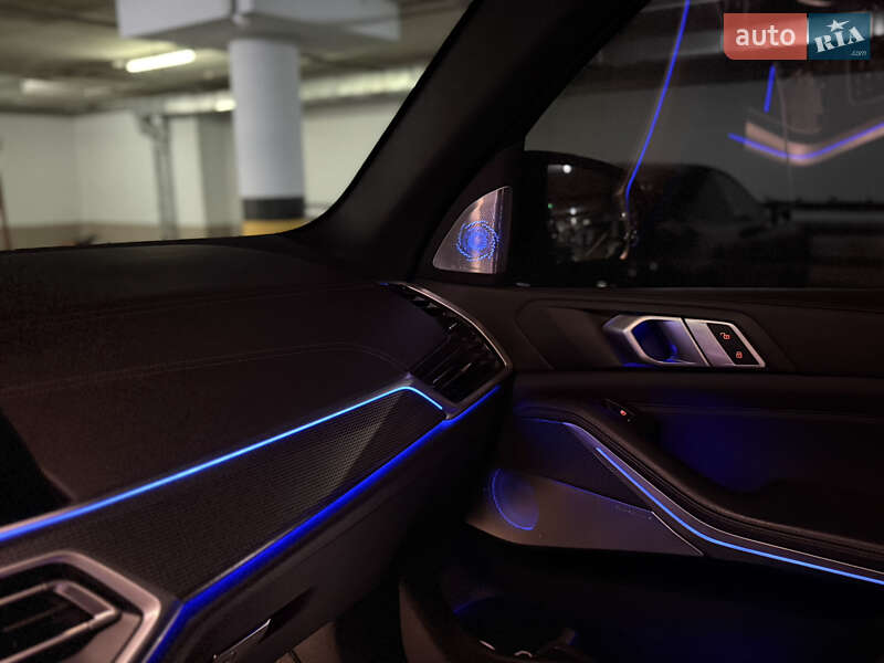 Внедорожник / Кроссовер BMW X5 2020 в Киеве