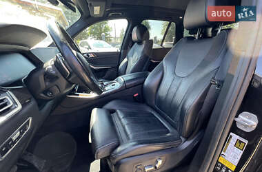Внедорожник / Кроссовер BMW X5 2019 в 