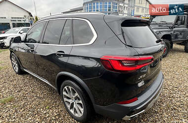 Внедорожник / Кроссовер BMW X5 2019 в 