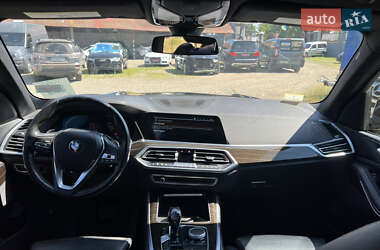 Внедорожник / Кроссовер BMW X5 2019 в 