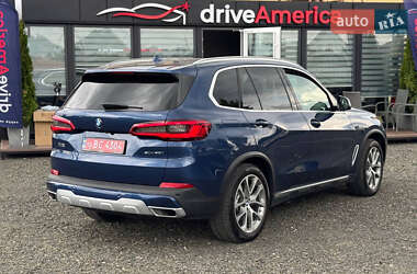 Позашляховик / Кросовер BMW X5 2019 в 