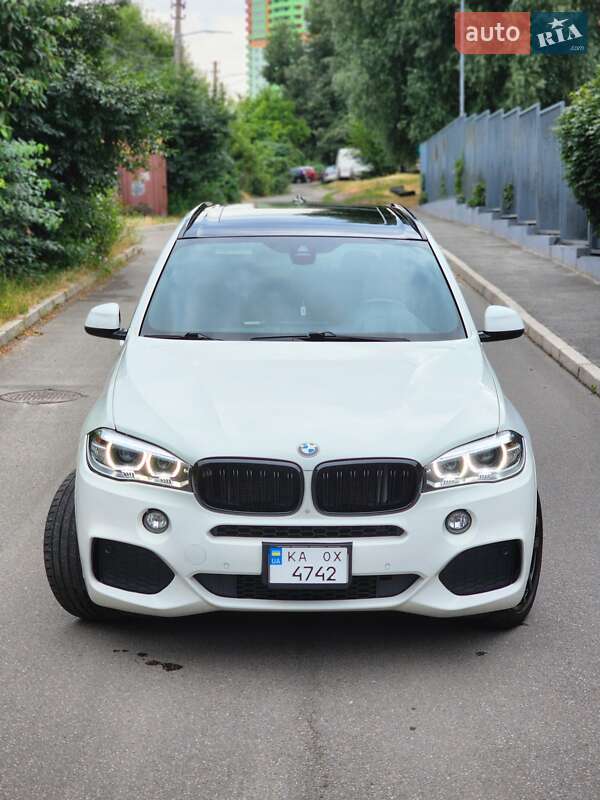 Позашляховик / Кросовер BMW X5 2014 в Києві