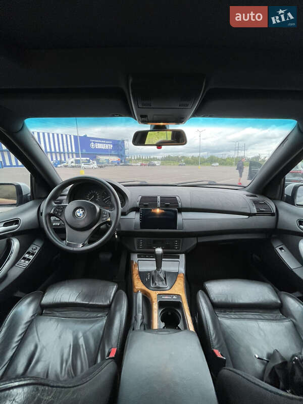 Внедорожник / Кроссовер BMW X5 2004 в Ровно