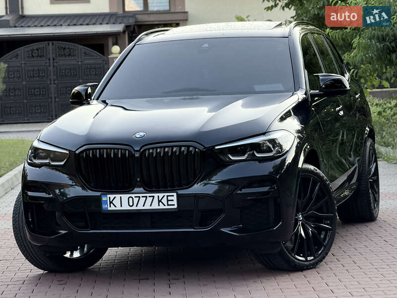 Внедорожник / Кроссовер BMW X5 2021 в Киеве