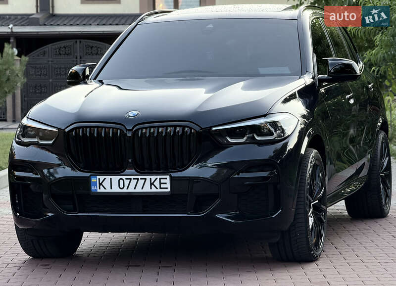 Внедорожник / Кроссовер BMW X5 2021 в Киеве