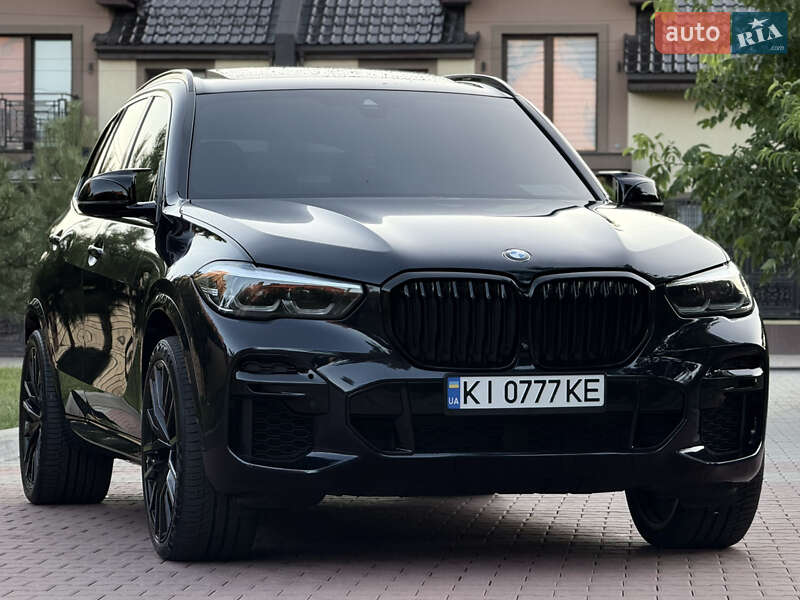 Внедорожник / Кроссовер BMW X5 2021 в Киеве