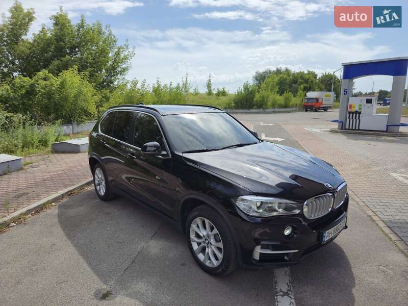 Позашляховик / Кросовер BMW X5 2016 в Києві