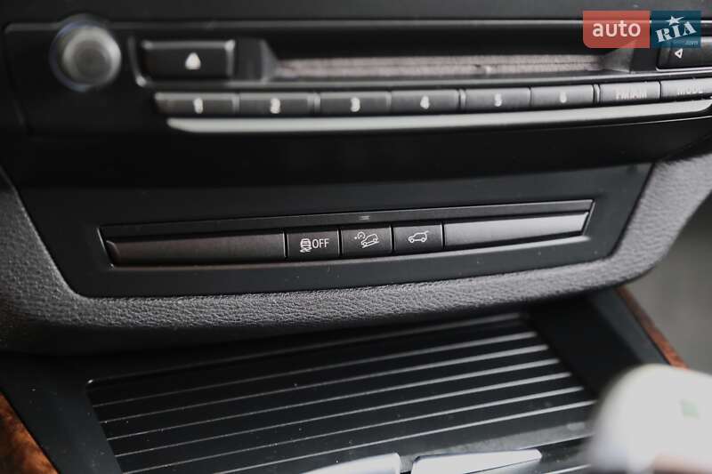 Внедорожник / Кроссовер BMW X5 2010 в Киеве