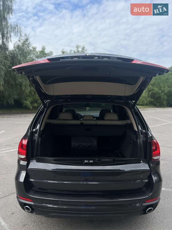 Позашляховик / Кросовер BMW X5 2015 в Вінниці