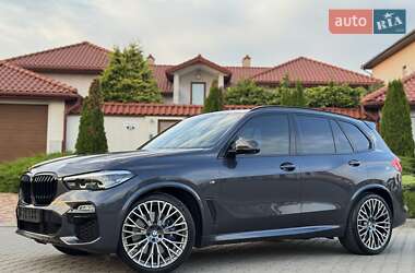 Позашляховик / Кросовер BMW X5 2019 в 