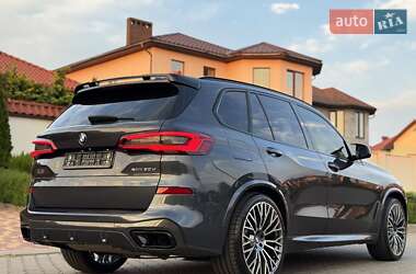 Позашляховик / Кросовер BMW X5 2019 в 