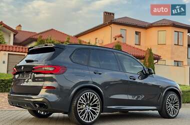 Позашляховик / Кросовер BMW X5 2019 в 