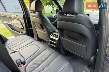 Позашляховик / Кросовер BMW X5 2019 в 