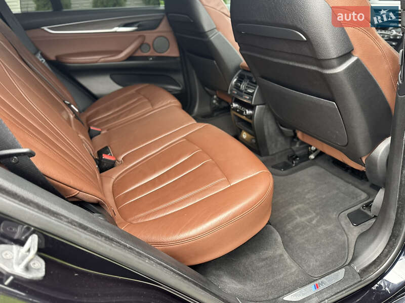 Внедорожник / Кроссовер BMW X5 2015 в Ровно