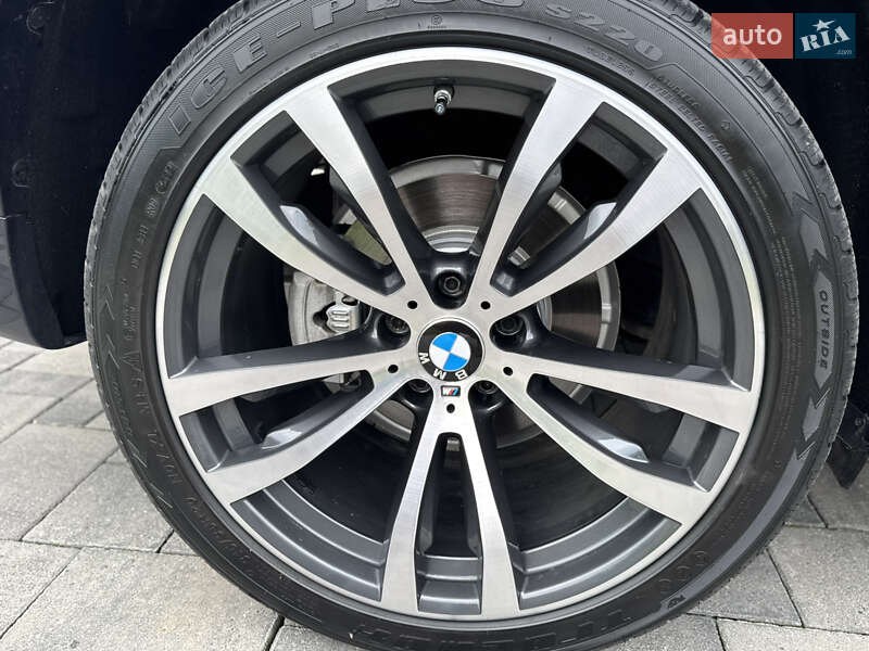 Внедорожник / Кроссовер BMW X5 2015 в Ровно