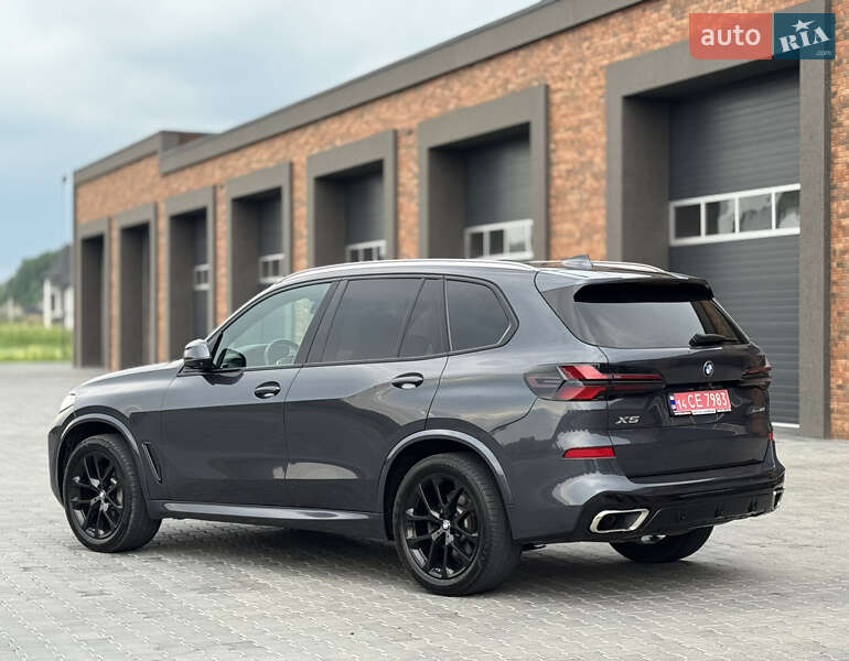 Внедорожник / Кроссовер BMW X5 2019 в Черновцах