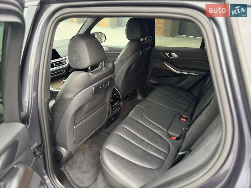 Внедорожник / Кроссовер BMW X5 2019 в Черновцах