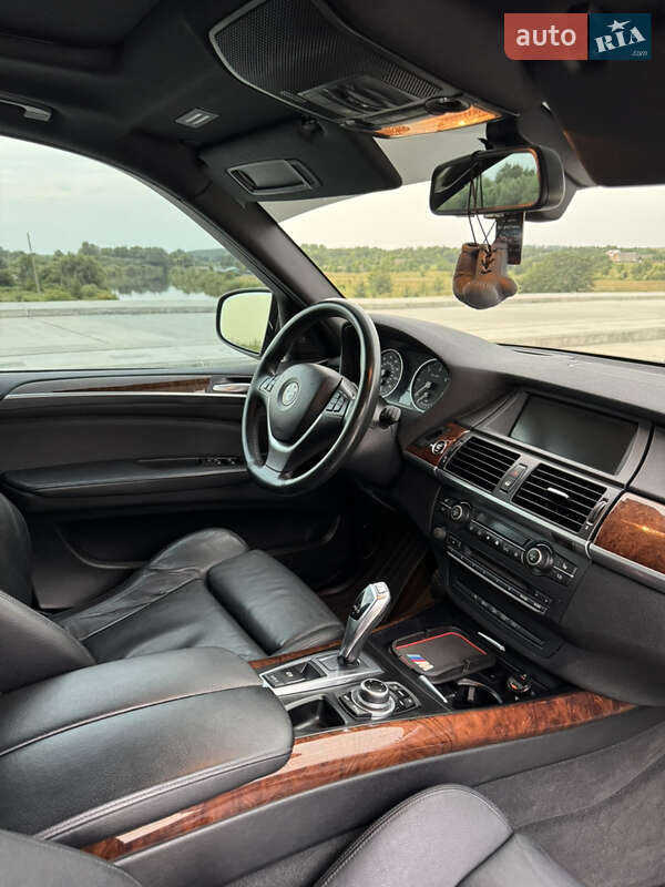 Позашляховик / Кросовер BMW X5 2011 в Полтаві