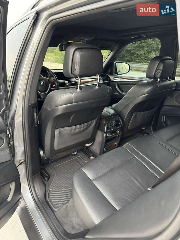 Позашляховик / Кросовер BMW X5 2011 в Полтаві