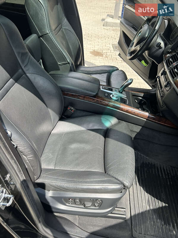 Внедорожник / Кроссовер BMW X5 2008 в Новоселице