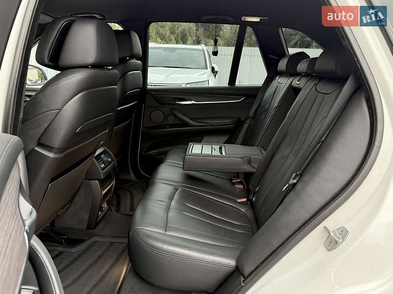 Внедорожник / Кроссовер BMW X5 2016 в Киеве