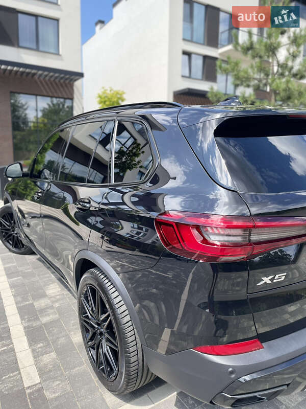 Внедорожник / Кроссовер BMW X5 2019 в Ужгороде