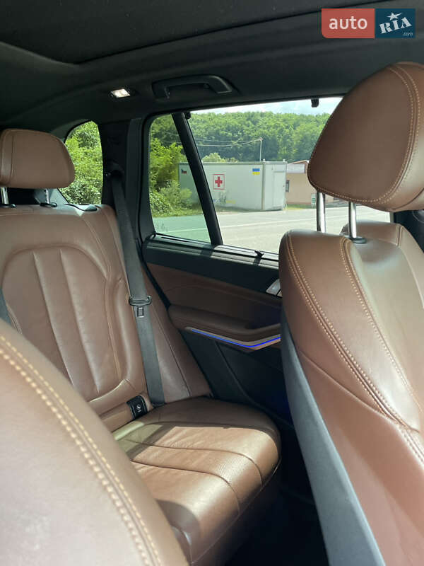 Внедорожник / Кроссовер BMW X5 2019 в Ужгороде