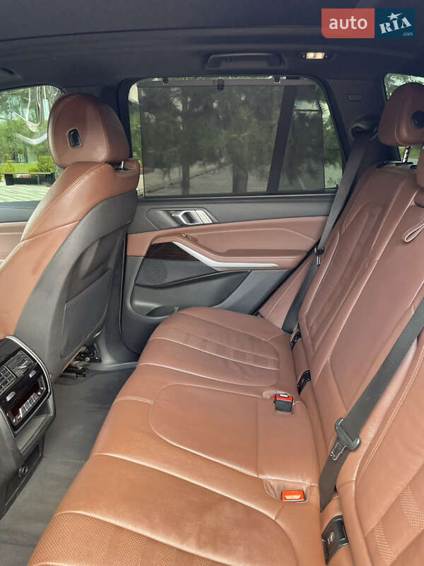 Внедорожник / Кроссовер BMW X5 2019 в Ужгороде